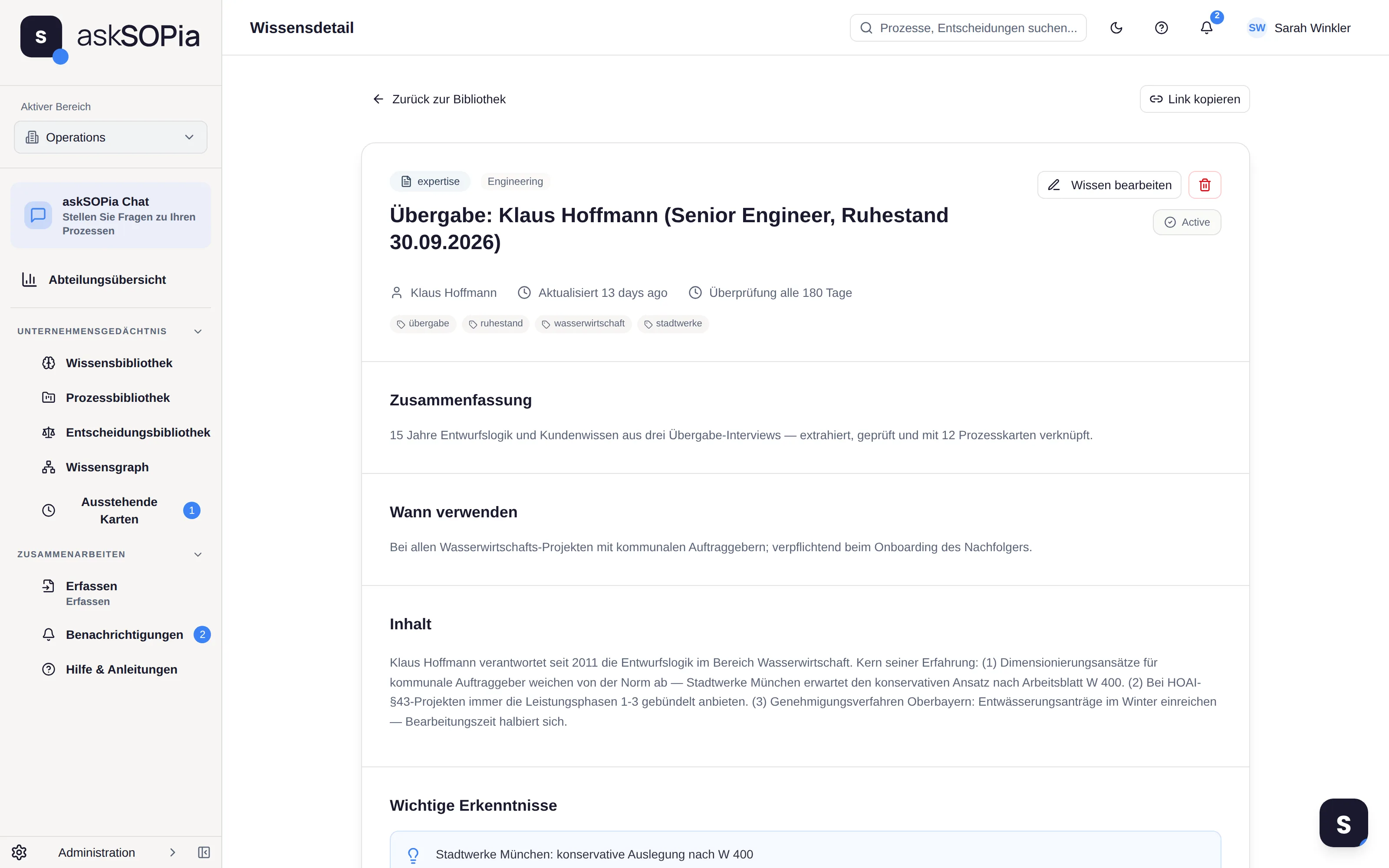 Die Übergabe eines Senior Engineers als geprüfte Wissenskarte — aus drei Interviews extrahiert.
