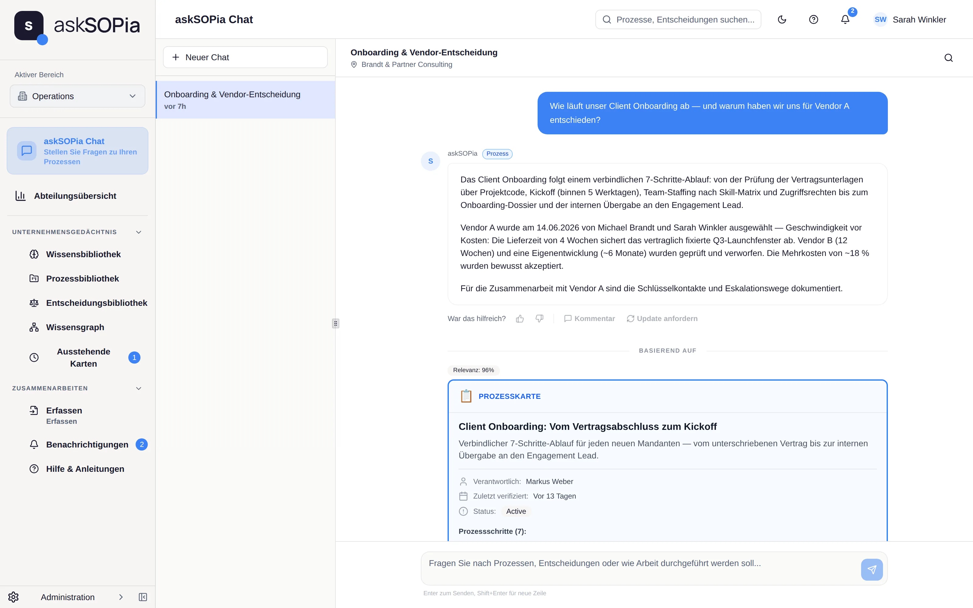 Die Entscheidung ist im Chat abfragbar — mit Quellenangabe statt Erinnerungslücke.